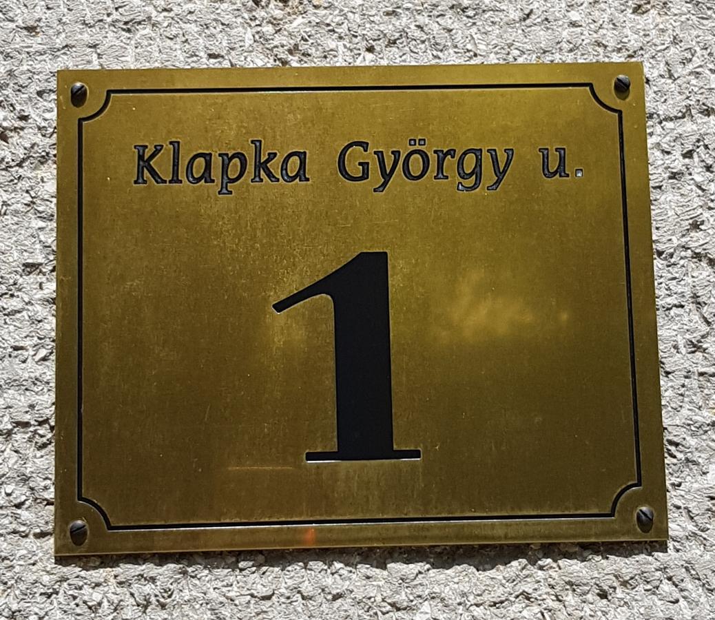 Unicorniselit Apartmanok Eger Exterior foto